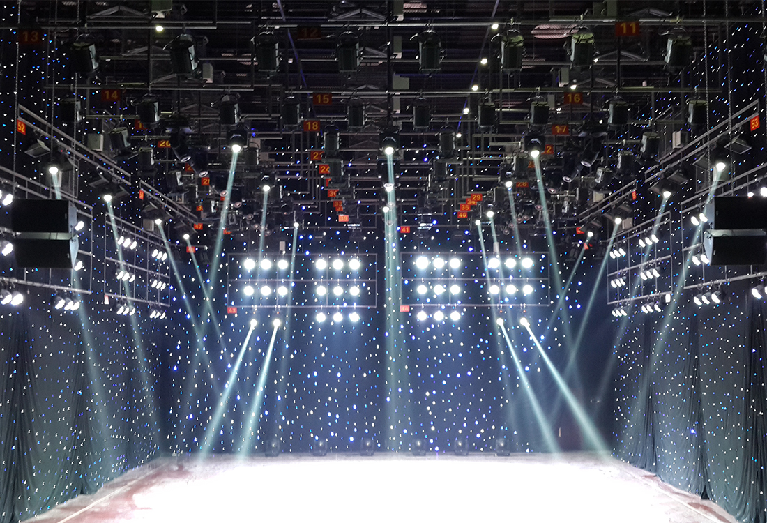 修水宁河大剧院演播厅